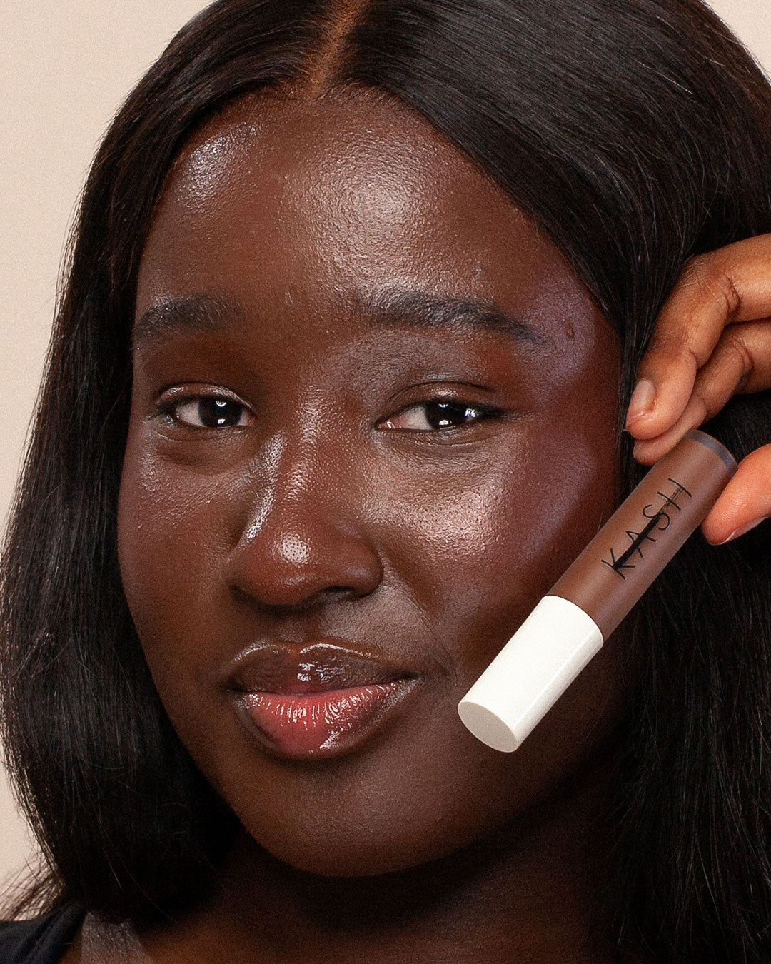 KASH CONCEALER DARK shade