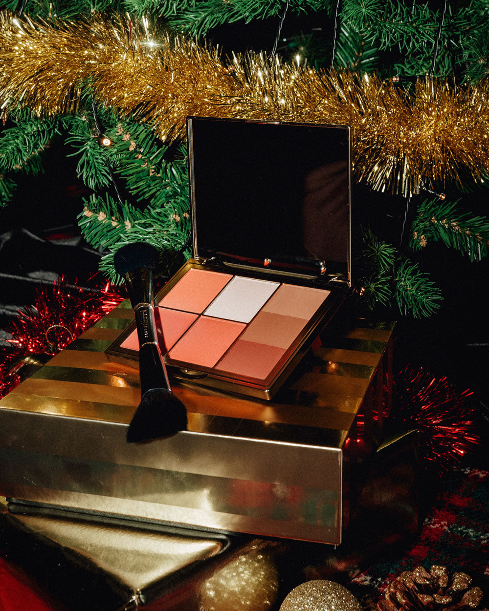 Glam Essentials - Christmas