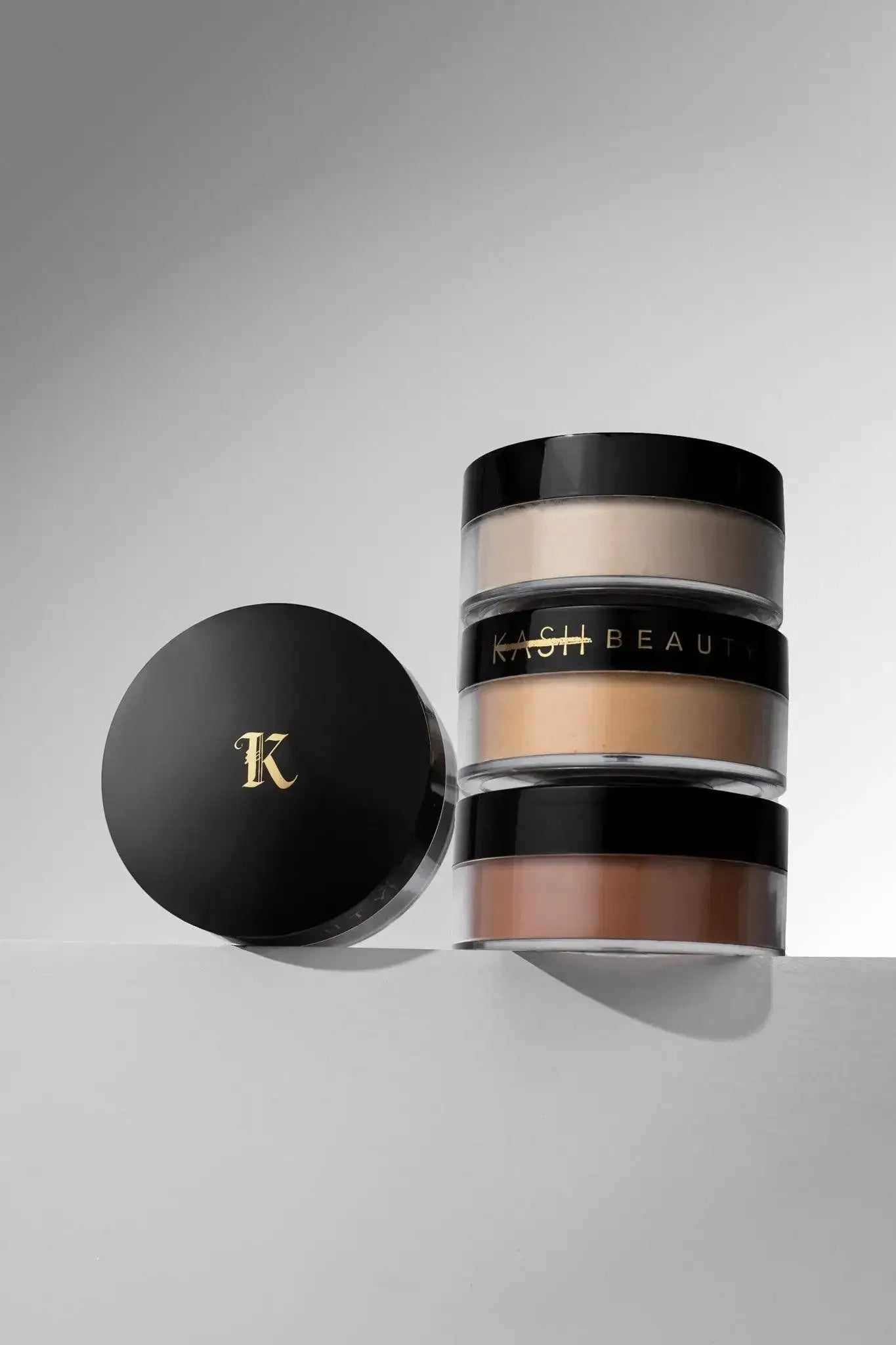 Loose Setting Powder and K04 Brush - KASH Beauty